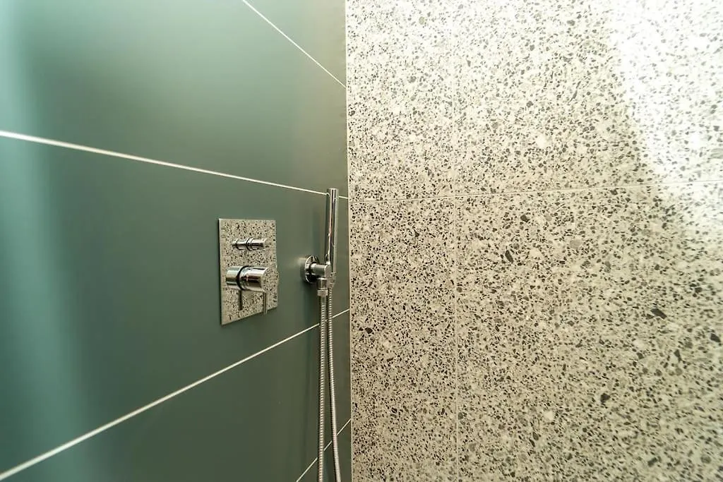 شقة Moderno Appartamento A 200 Metri Dal Duomo كومو