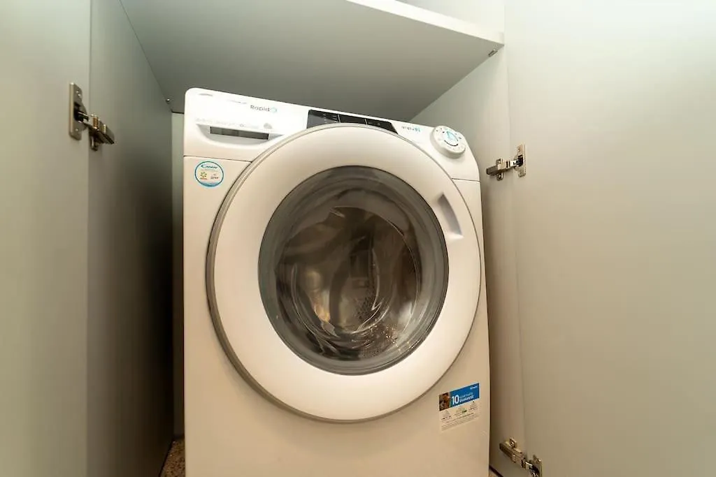 Moderno Appartamento A 200 Metri Dal Duomo كومو