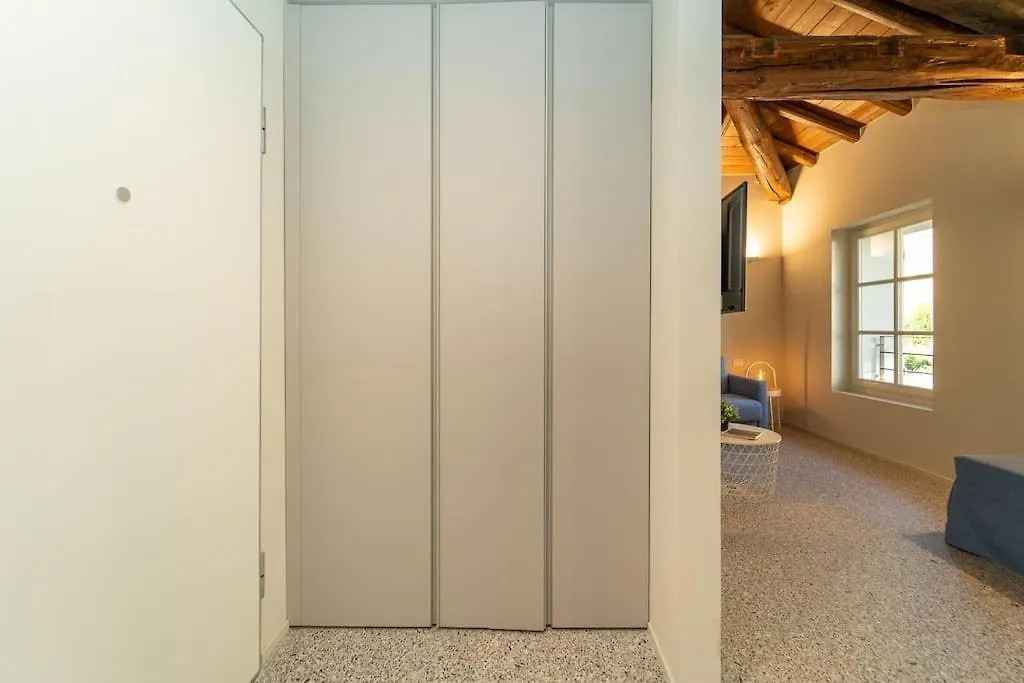 Moderno Appartamento A 200 Metri Dal Duomo كومو 0*,